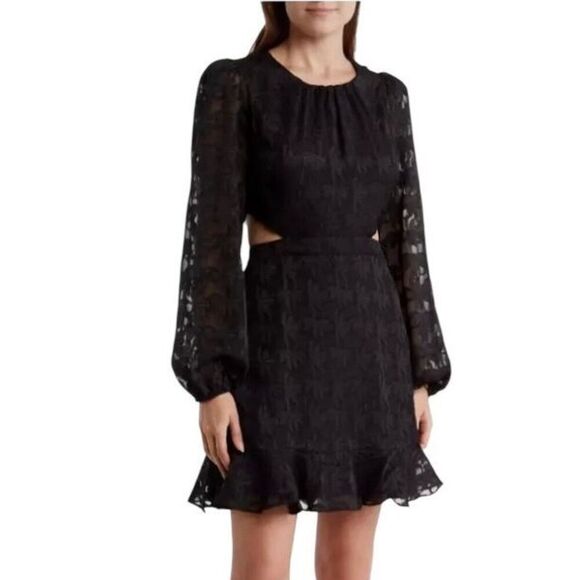 Astr Dresses & Skirts - ASTR The Label Black Floral Cutout Long Sleeve Dress Sz XL NWT Sexy Women’s